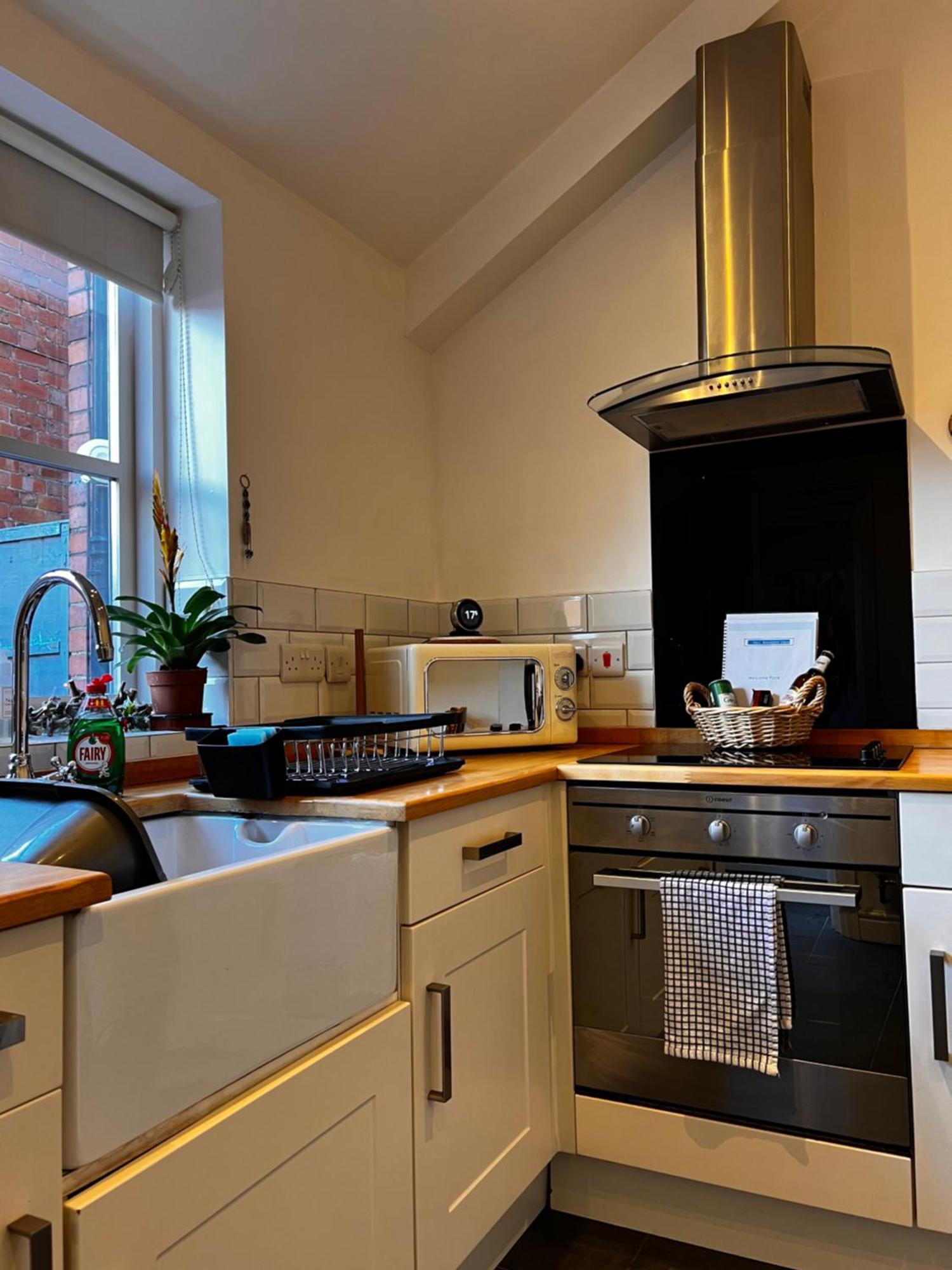 Appartement Cartref - Fully Equipped And Stunning Town Flat à Shrewsbury Extérieur photo