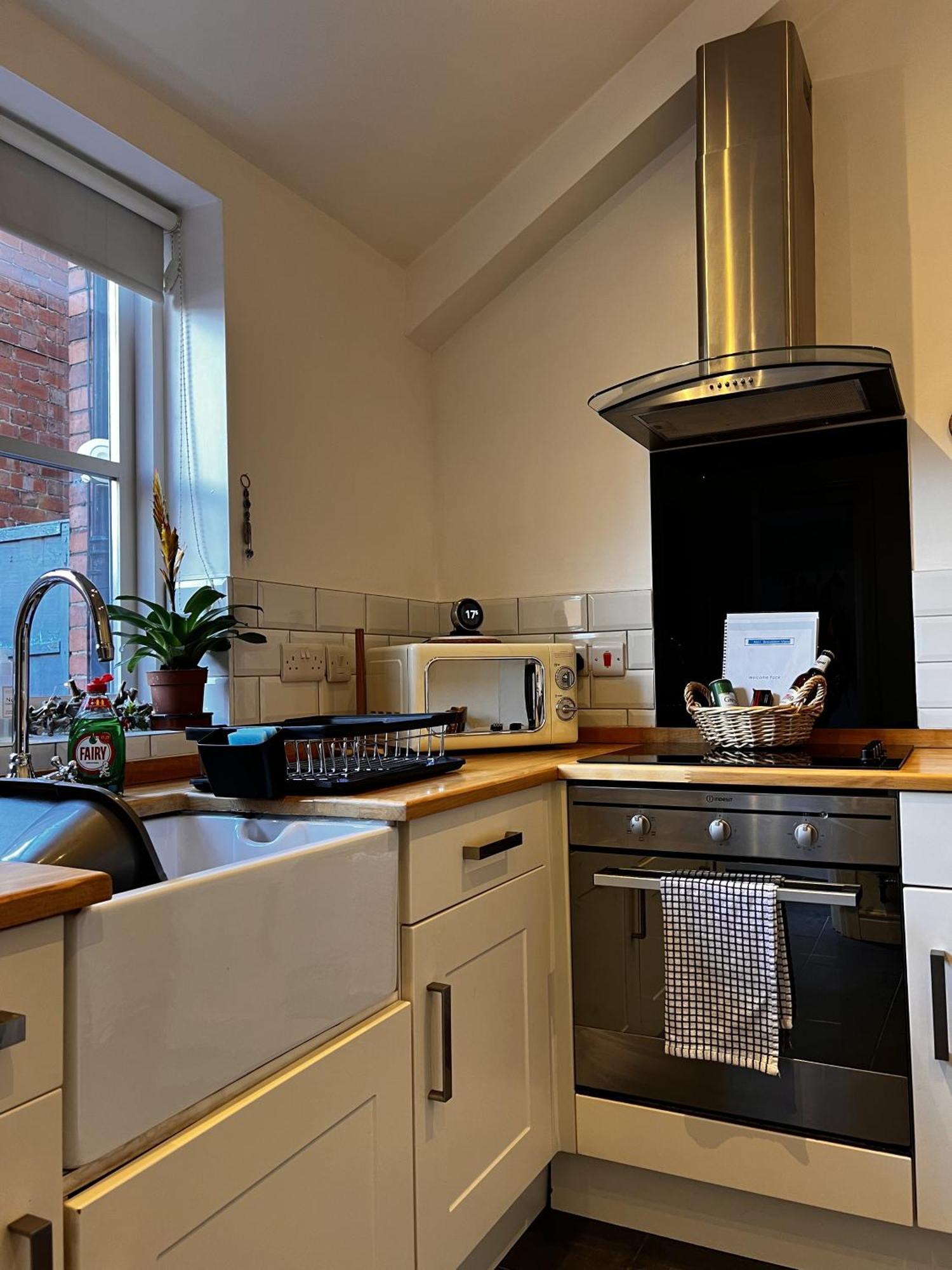 Appartement Cartref - Fully Equipped And Stunning Town Flat à Shrewsbury Extérieur photo