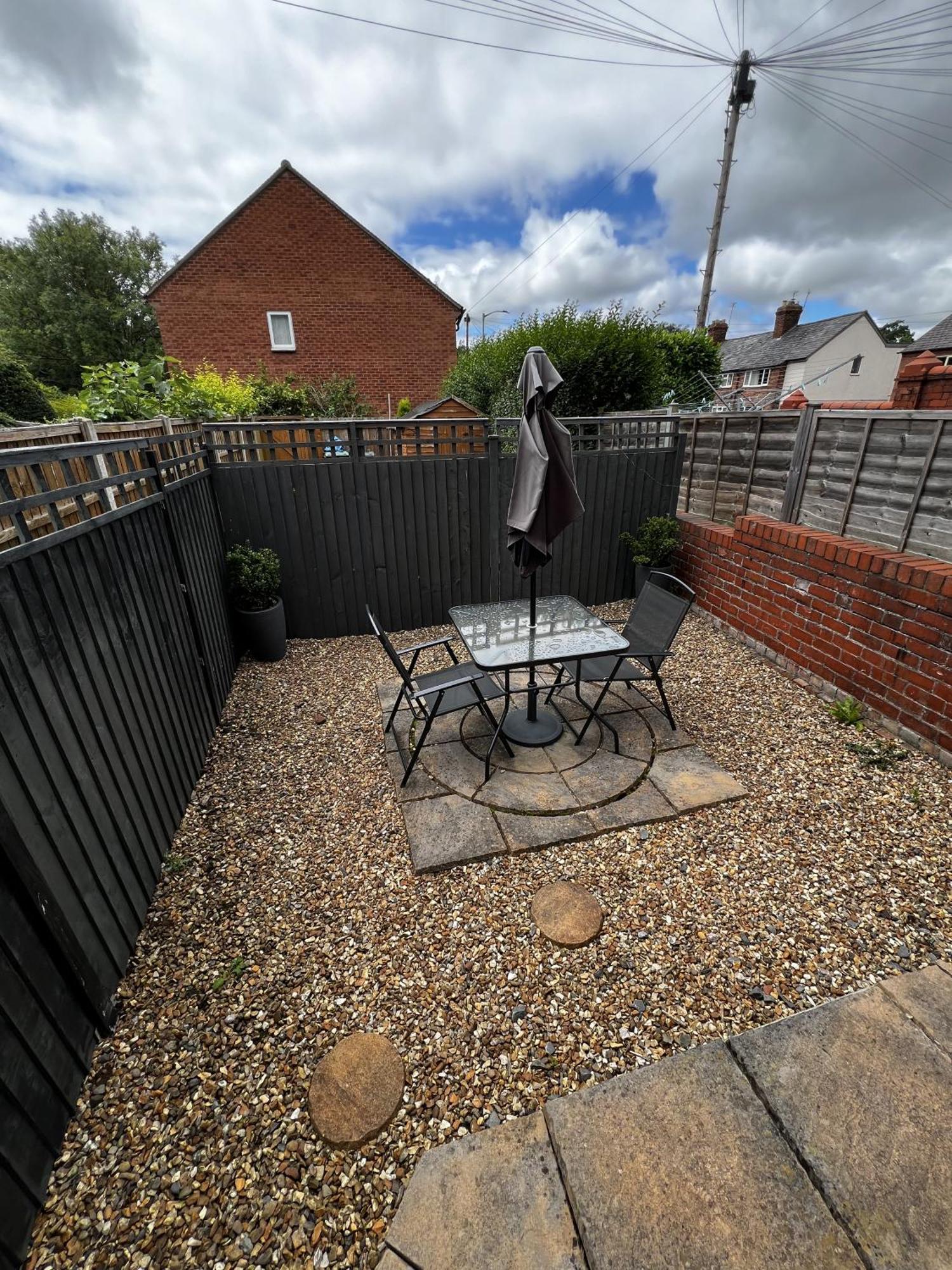 Appartement Cartref - Fully Equipped And Stunning Town Flat à Shrewsbury Extérieur photo